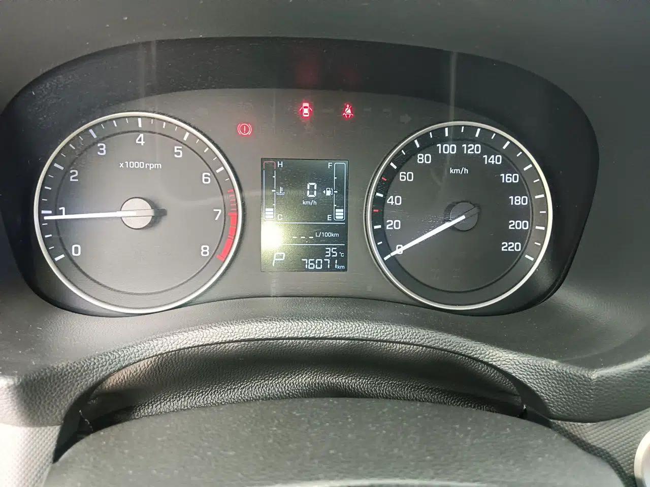 Hyundai ix25 2015 1.6L Automatic Two-Wheel Drive Smart GLS Trim — миниатюра 11