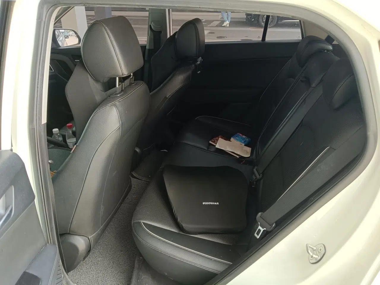 Hyundai ix25 2015 1.6L Automatic Two-Wheel Drive Smart GLS Trim — миниатюра 17
