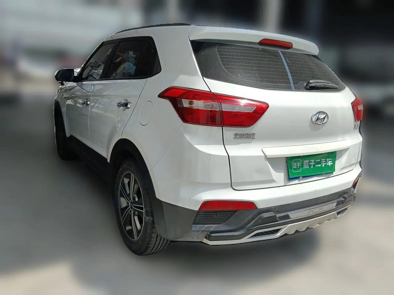 Hyundai ix25 2015 1.6L Automatic Two-Wheel Drive Smart GLS Trim — миниатюра 4