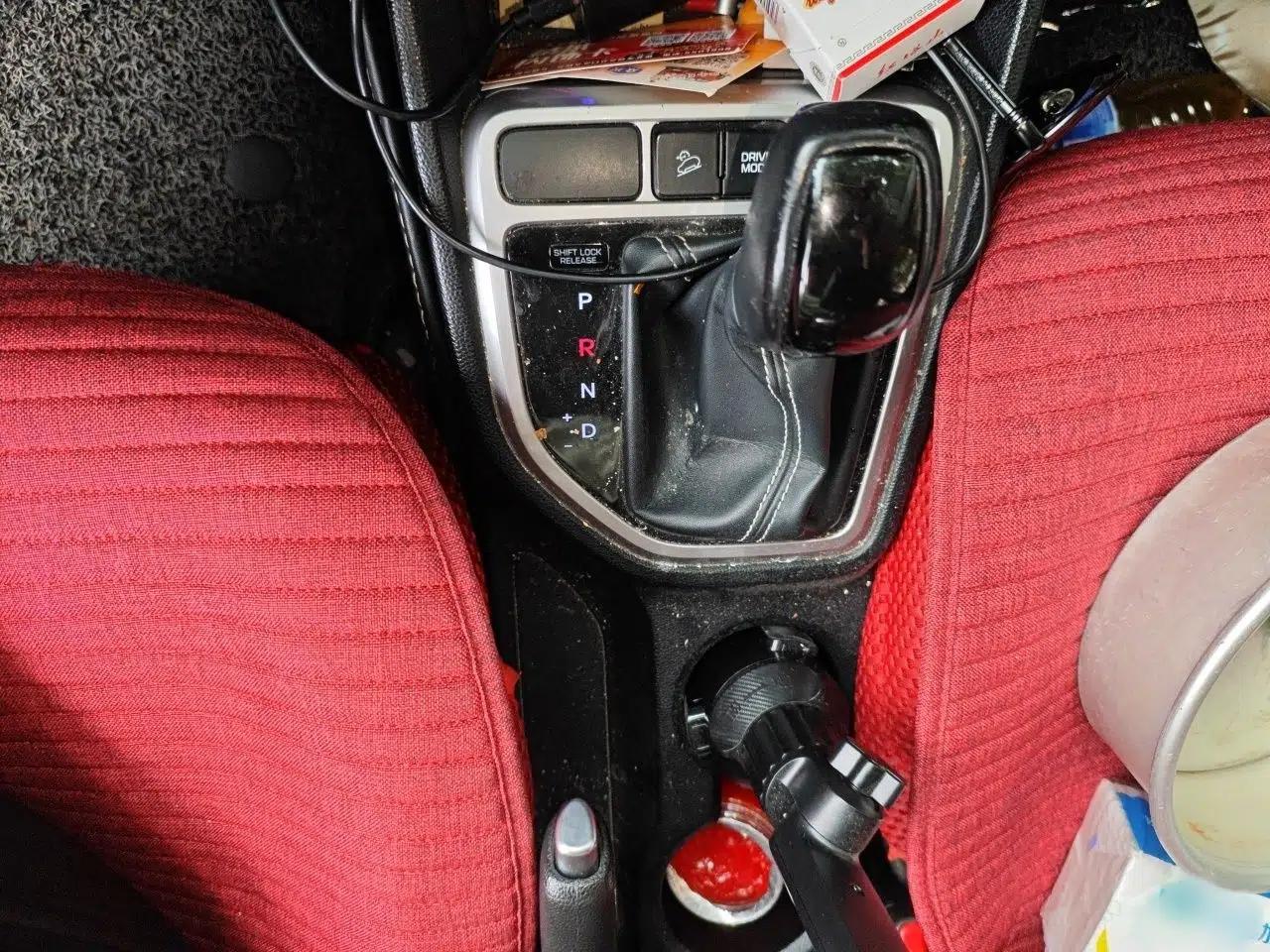 Hyundai ix25 2017 1.6L Automatic Smart Version — миниатюра 13