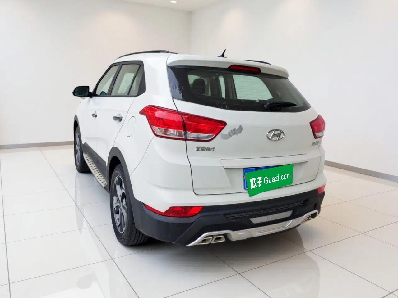 Hyundai ix25 2017 1.6L Automatic Smart Version — миниатюра 4