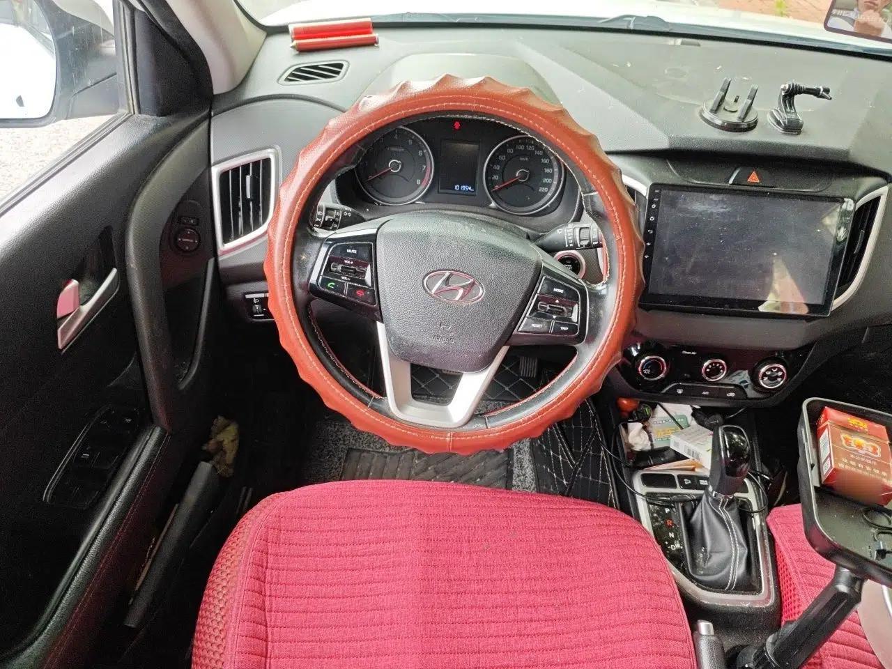 Hyundai ix25 2017 1.6L Automatic Smart Version — миниатюра 9