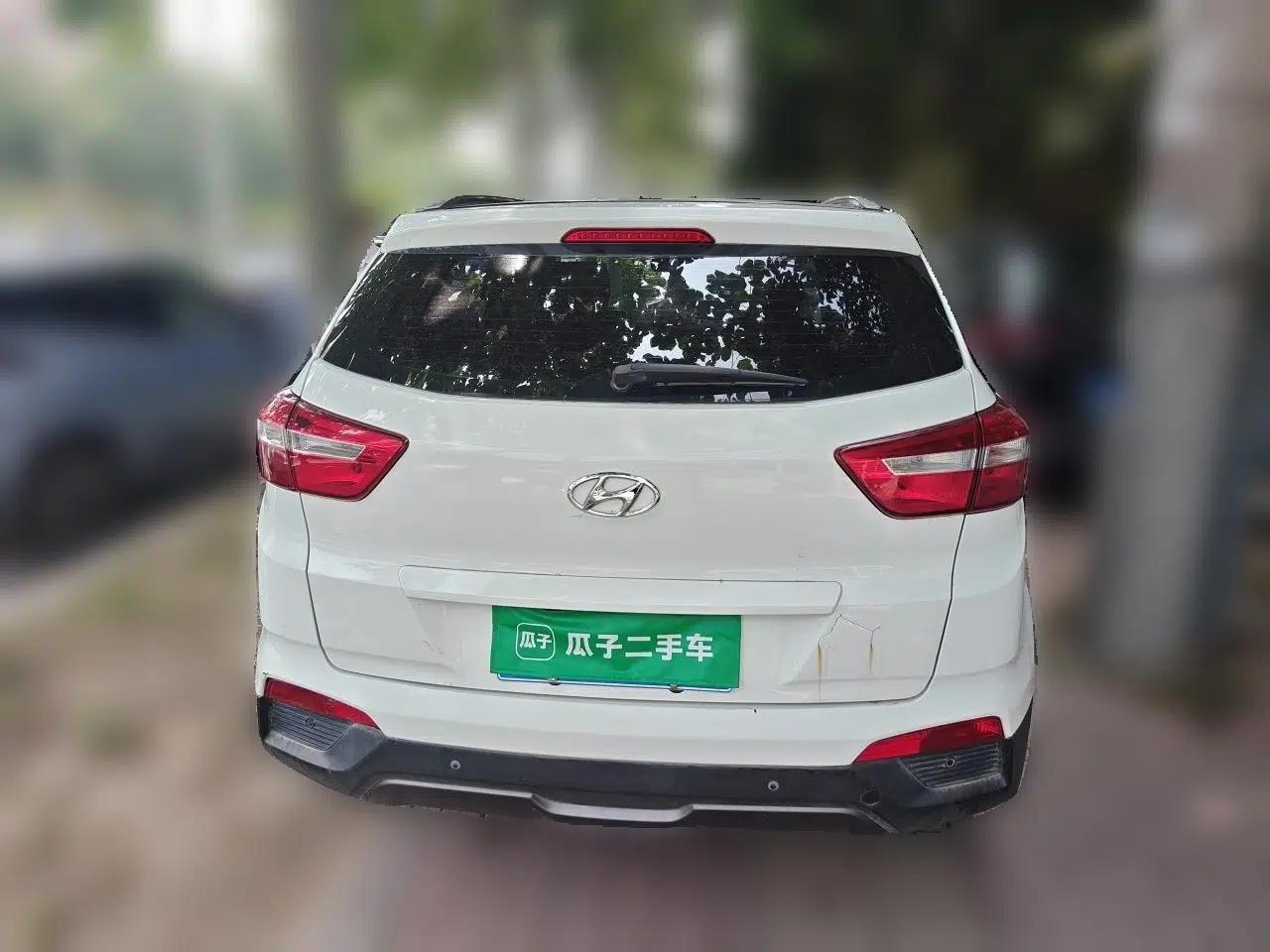 Hyundai ix25 2015 1.6L Automatic Two-Wheel Drive Smart GLS Trim — миниатюра 5