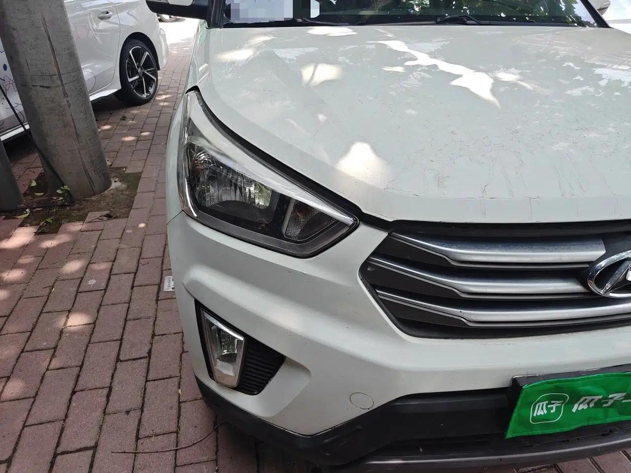 Hyundai ix25 2015 1.6L Automatic Two-Wheel Drive Smart GLS Trim — миниатюра 7