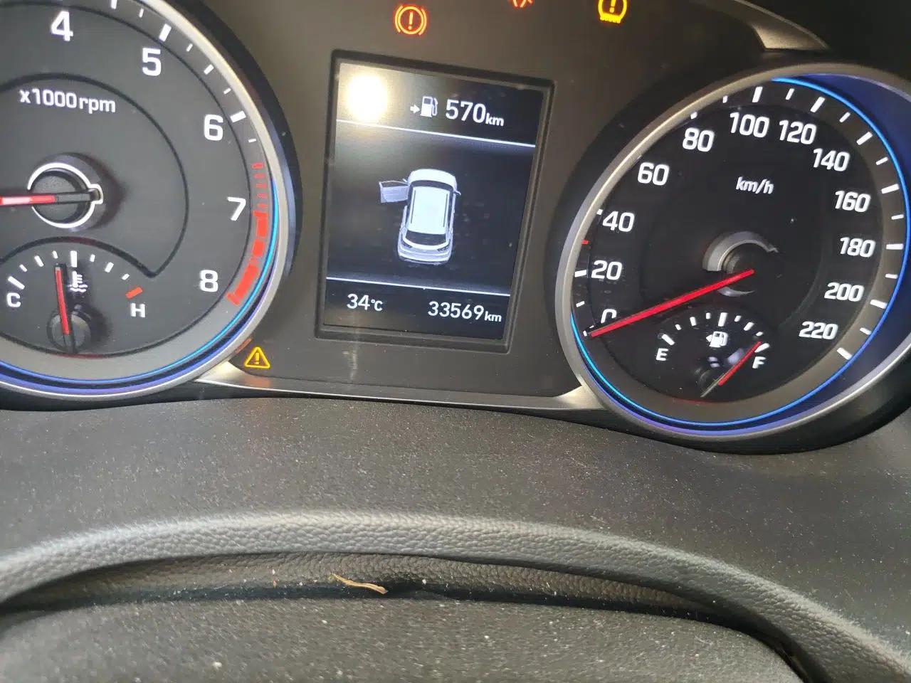 Hyundai ix25 2017 1.4T Automatic Smart Version — миниатюра 12