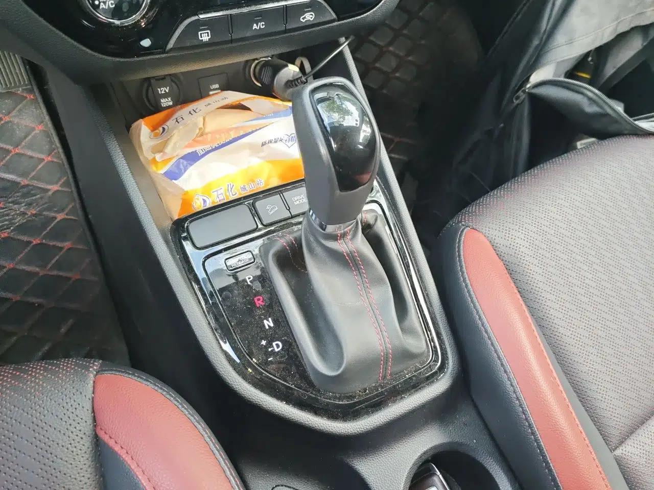 Hyundai ix25 2017 1.4T Automatic Smart Version — миниатюра 14