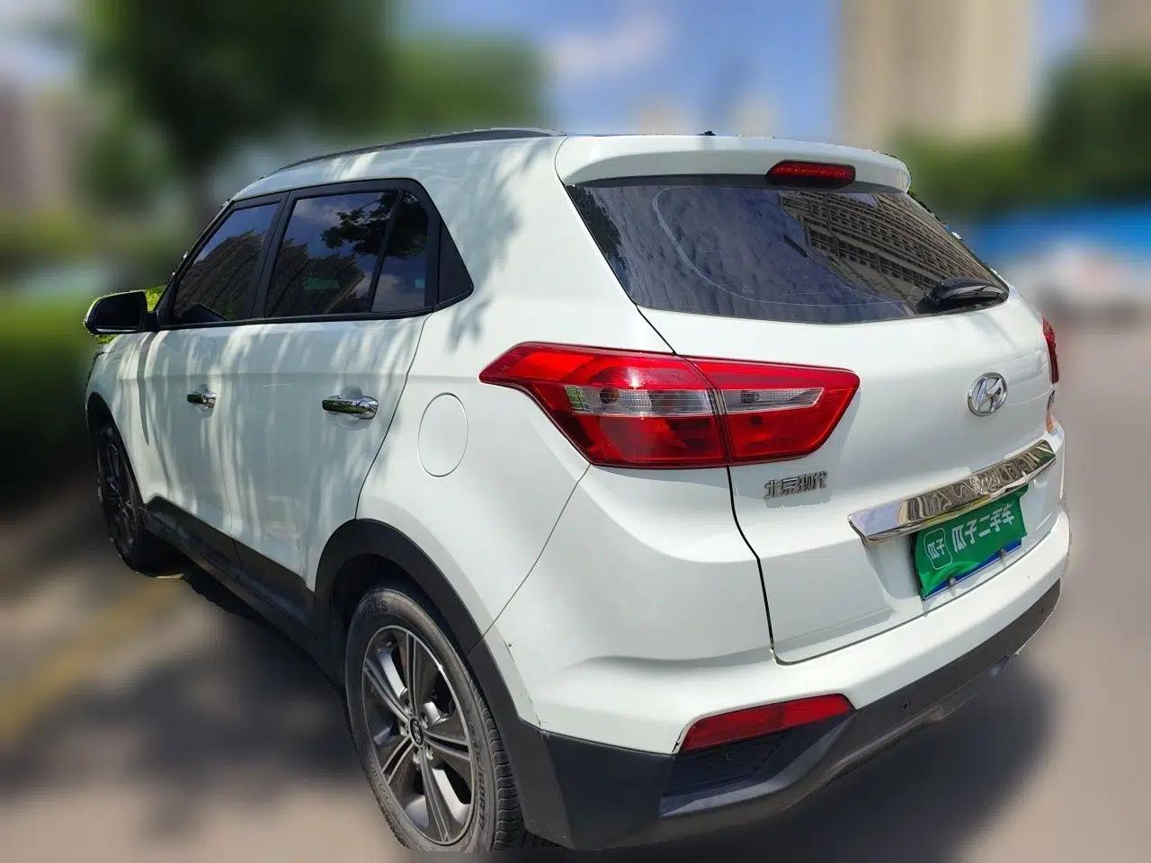 Hyundai ix25 2015 1.6L Automatic Two-Wheel Drive Smart GLS Trim — миниатюра 4