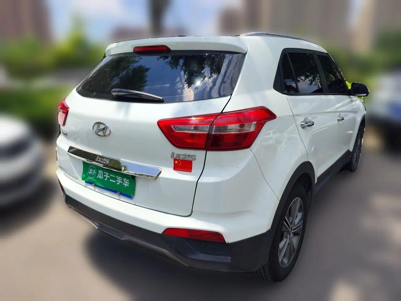 Hyundai ix25 2015 1.6L Automatic Two-Wheel Drive Smart GLS Trim — миниатюра 6