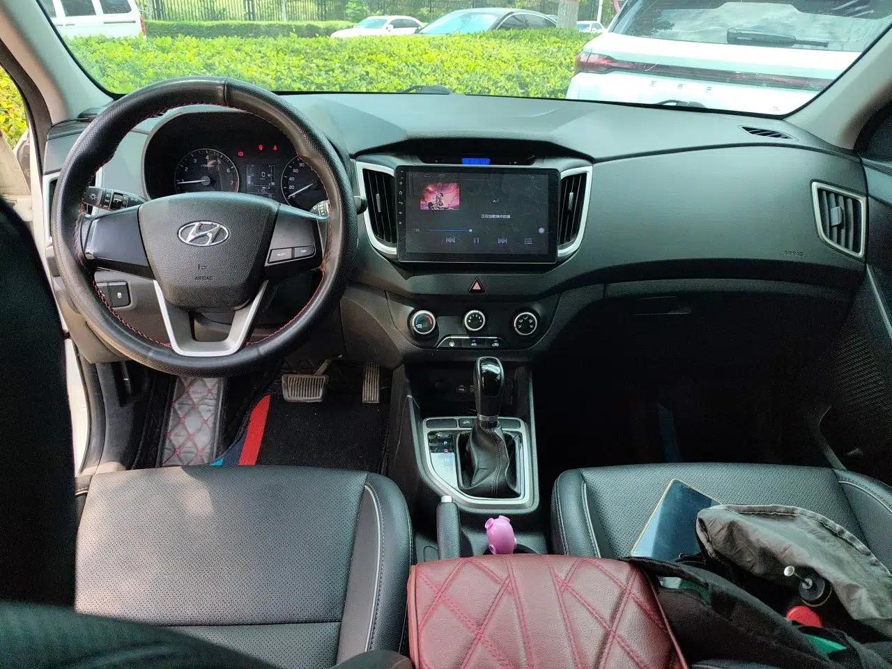 Hyundai ix25 2015 1.6L Automatic Two-Wheel Drive Smart GLS Trim — миниатюра 9