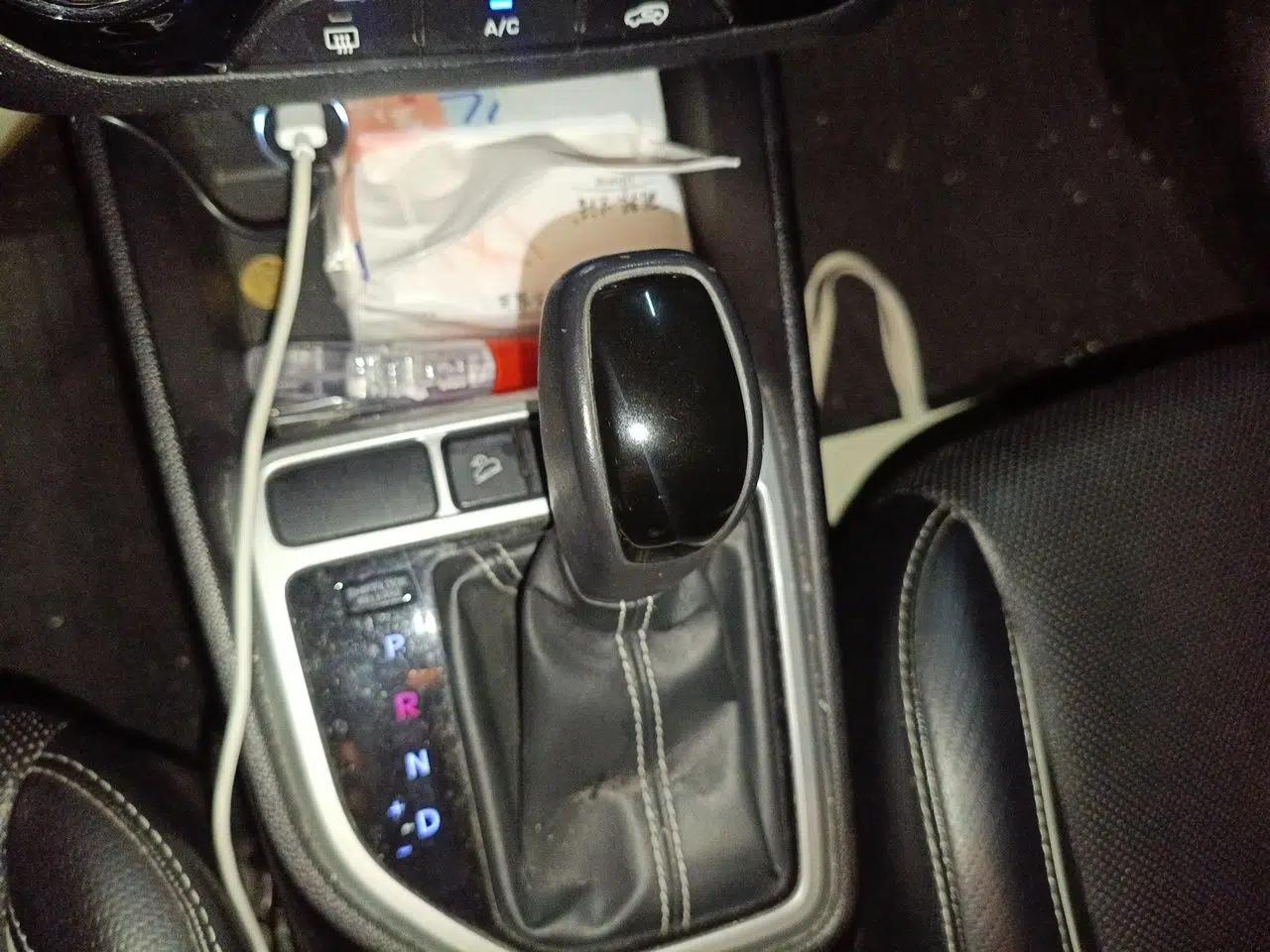 Hyundai ix25 2017 1.6L Automatic Smart Version — миниатюра 14