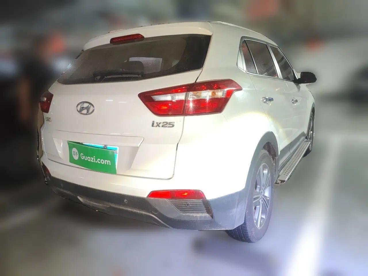 Hyundai ix25 2015 1.6L Automatic Two-Wheel Drive Smart GLS Trim — миниатюра 6