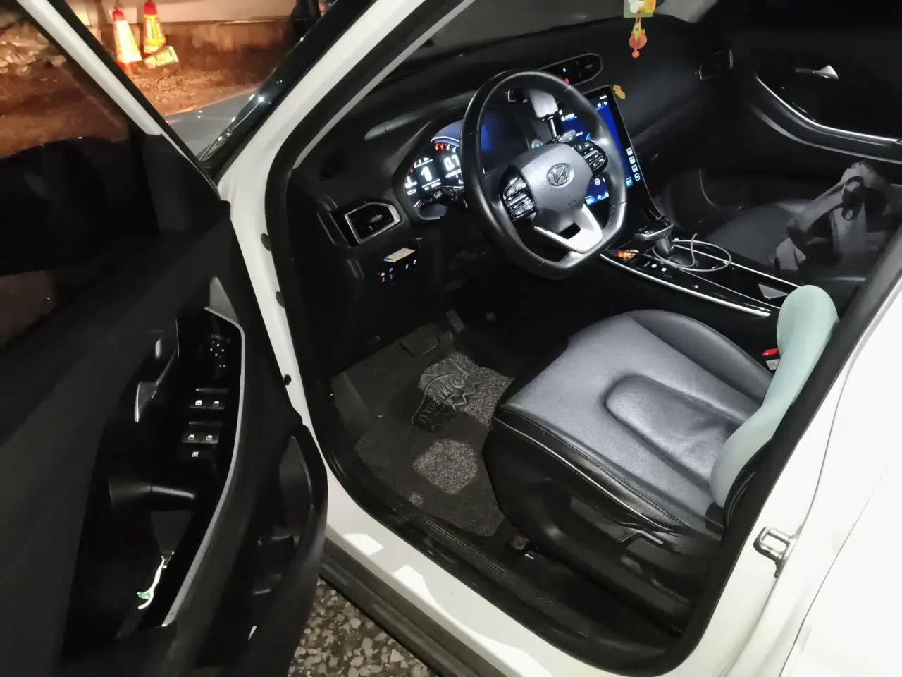 Hyundai ix25 2020 1.5L CVT GLS Smart Model — миниатюра 16