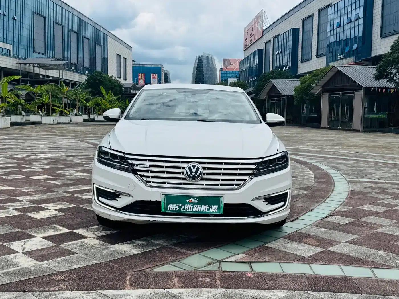 2019 Volkswagen Lavida EV Premium Edition — миниатюра 2