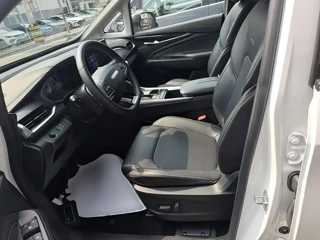 Maxus G50 2023 PLUS 1.5T Happiness Recommendation Automatic Escort Edition — миниатюра 15