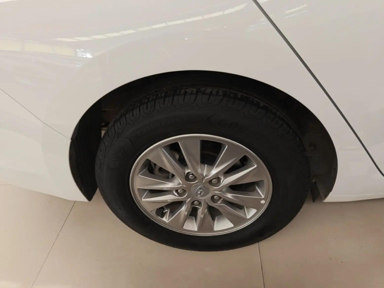 Hyundai Celesta 2020 1.6L Automatic GL Enjoyable Edition — миниатюра 11