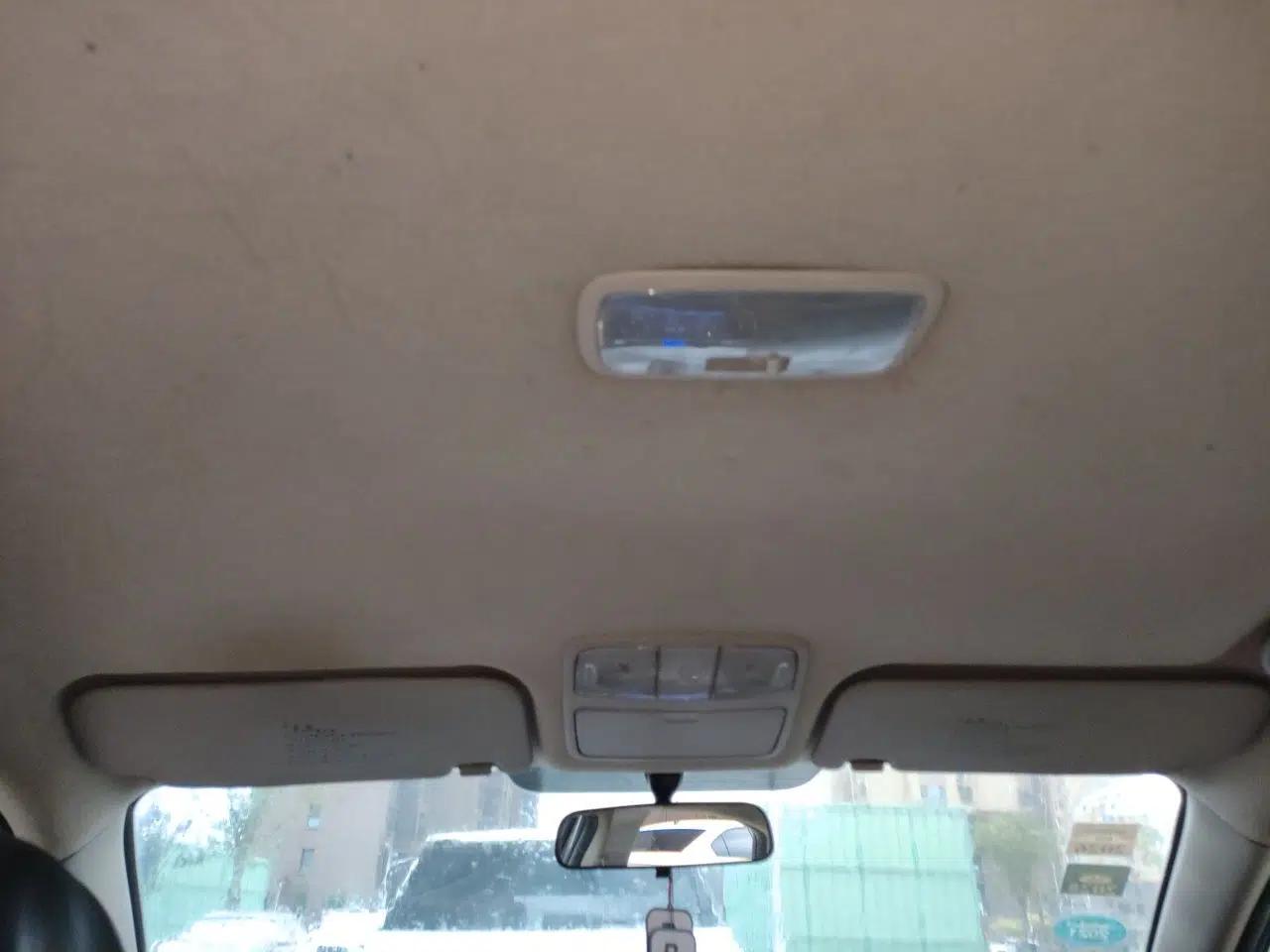 Hyundai Celesta 2011 1.6L Manual Comfort Edition — миниатюра 18