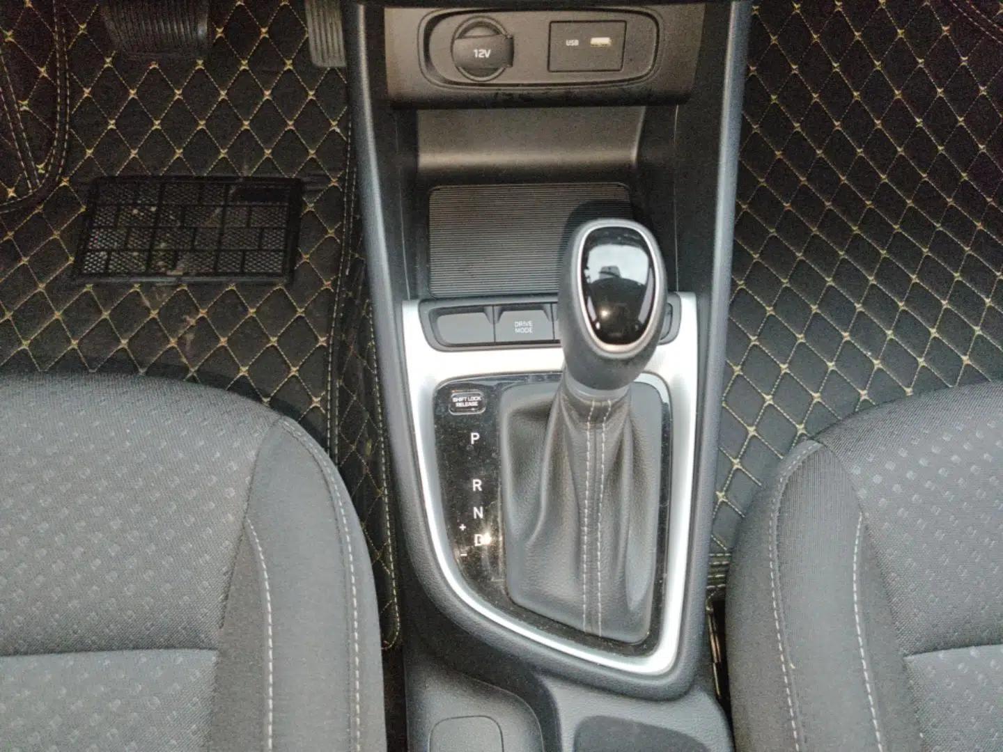 Hyundai Celesta 2020 1.6L Automatic GL Enjoyable Edition — миниатюра 16