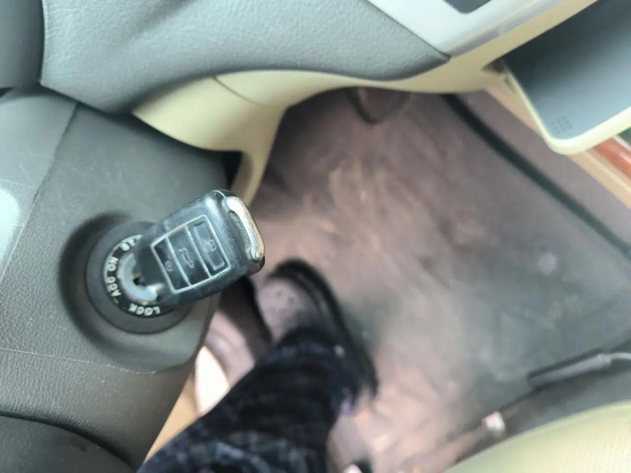 Hyundai Celesta 2010 1.6L AT GL — миниатюра 14