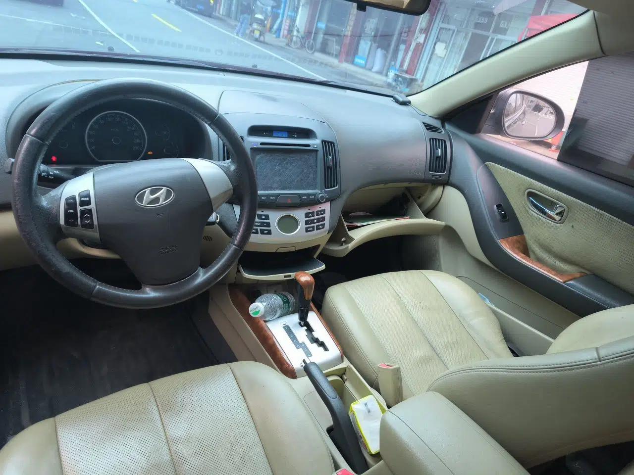 Hyundai Celesta 2010 1.6L AT GL — миниатюра 9