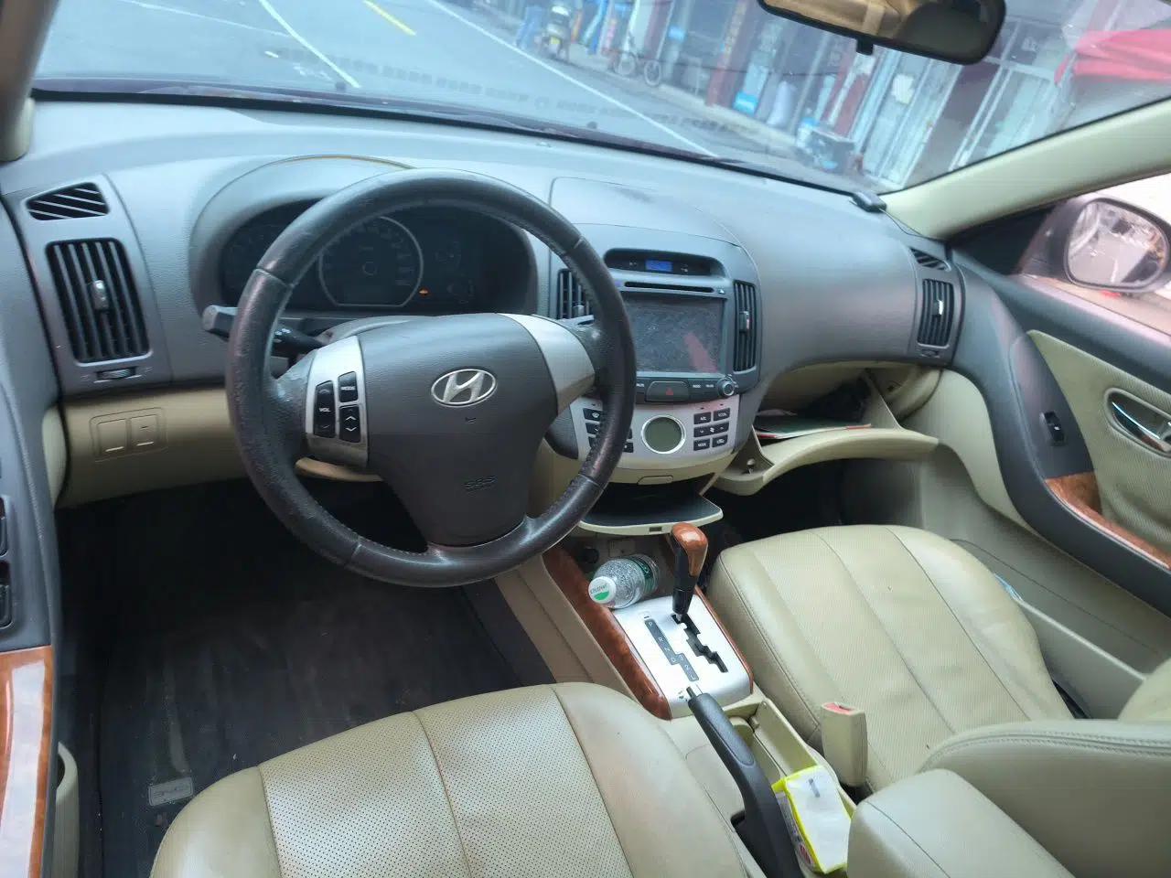 Hyundai Celesta 2010 1.6L AT GL — миниатюра 10