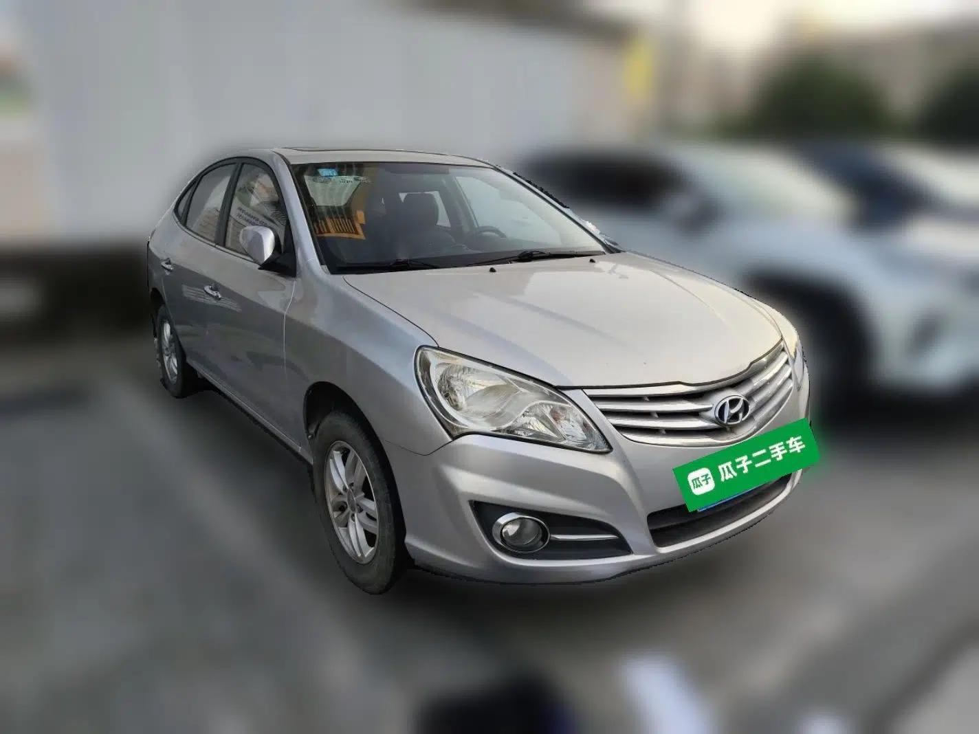 Hyundai Celesta 2011 1.6L Manual Luxury Model — миниатюра 3