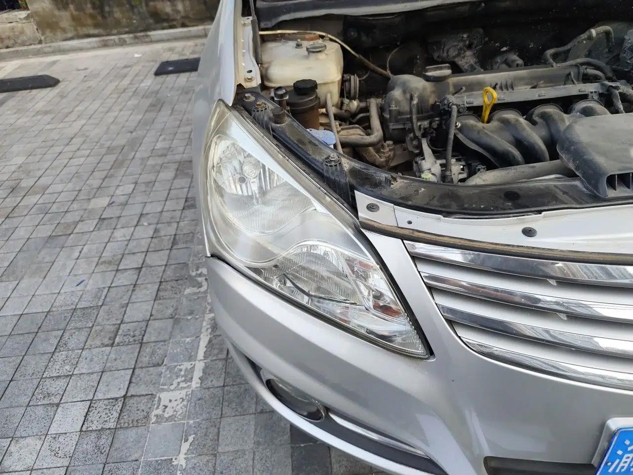 Hyundai Celesta 2011 1.6L Manual Luxury Model — миниатюра 7