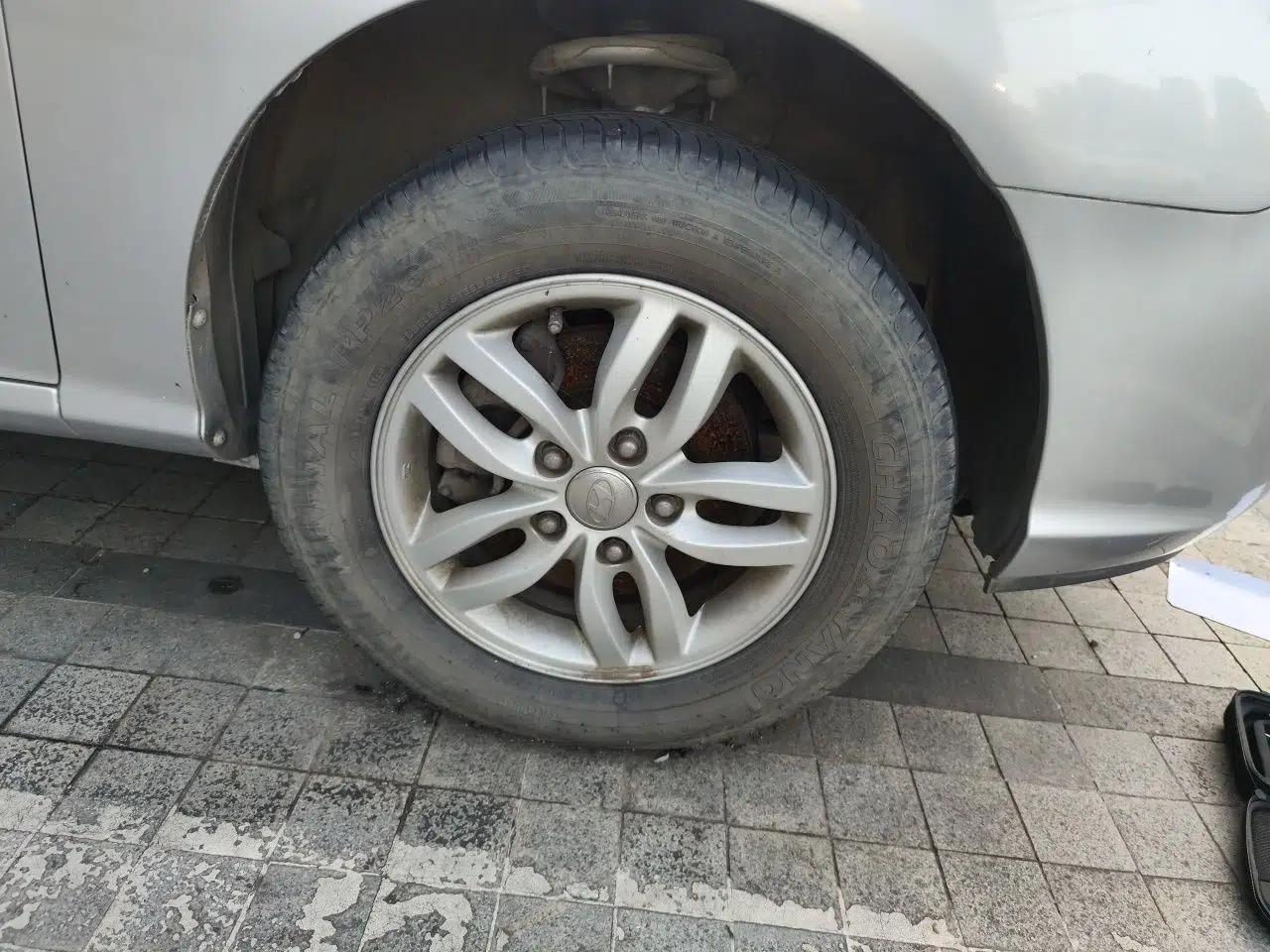 Hyundai Celesta 2011 1.6L Manual Luxury Model — миниатюра 8