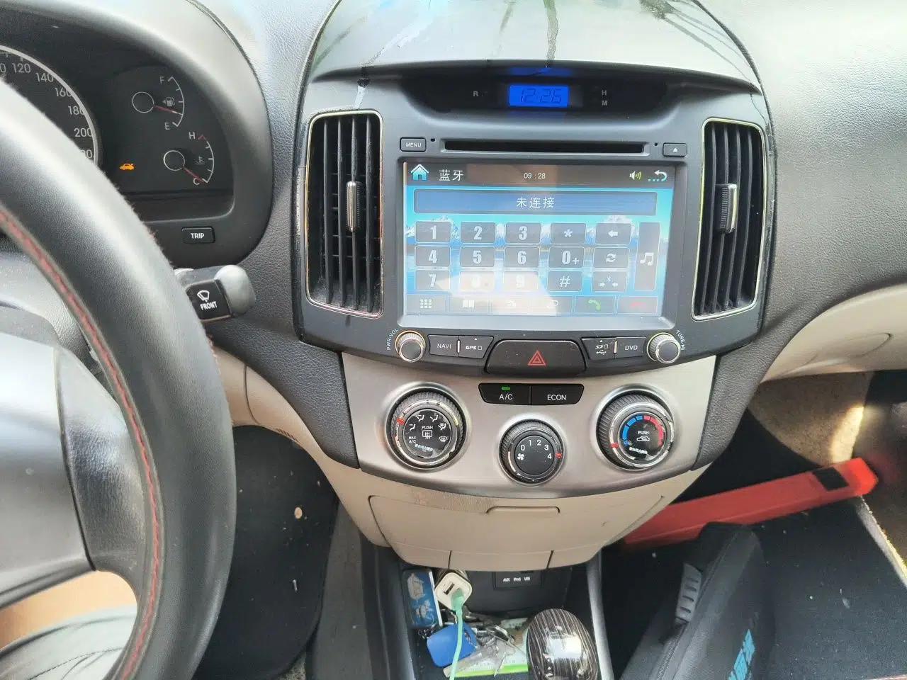 Hyundai Celesta 2011 1.6L Automatic Comfort Edition — миниатюра 13