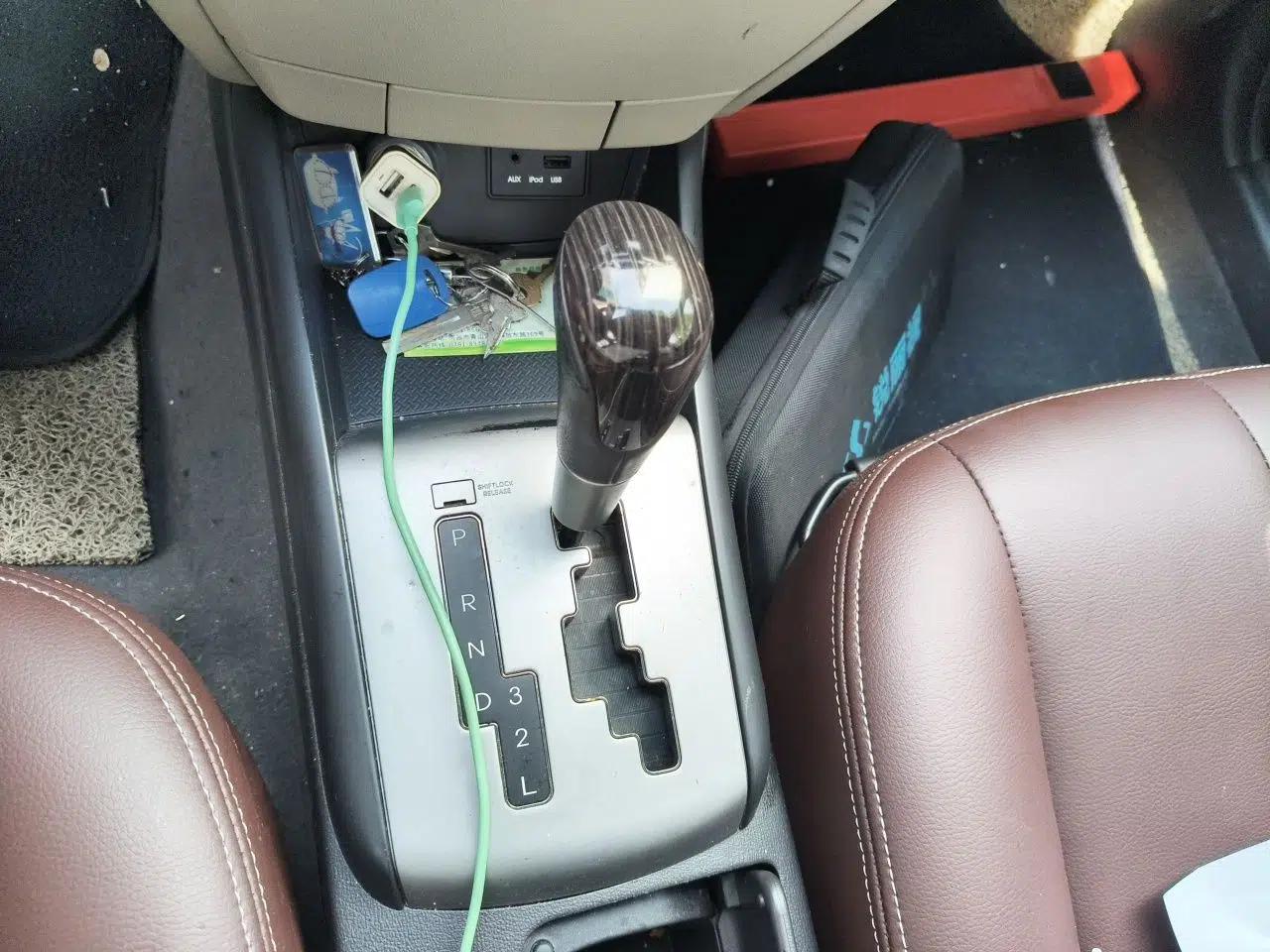 Hyundai Celesta 2011 1.6L Automatic Comfort Edition — миниатюра 14
