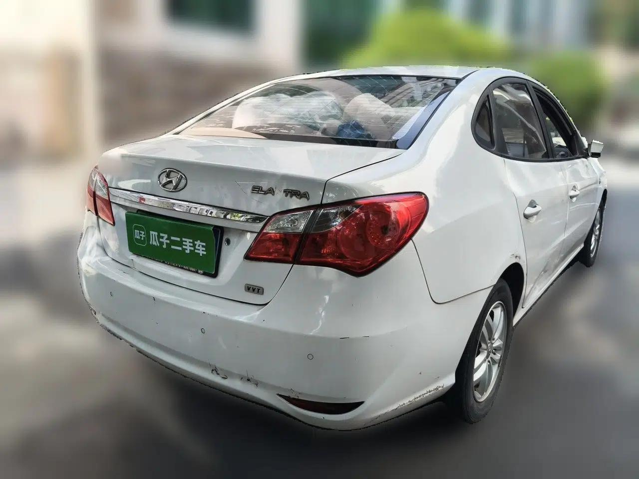 Hyundai Celesta 2011 1.6L Automatic Comfort Edition — миниатюра 6