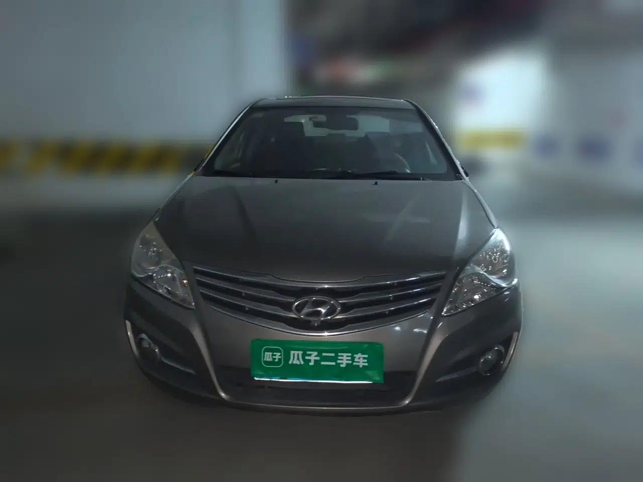 Hyundai Celesta 2011 1.6L Manual Luxury Model — миниатюра 2