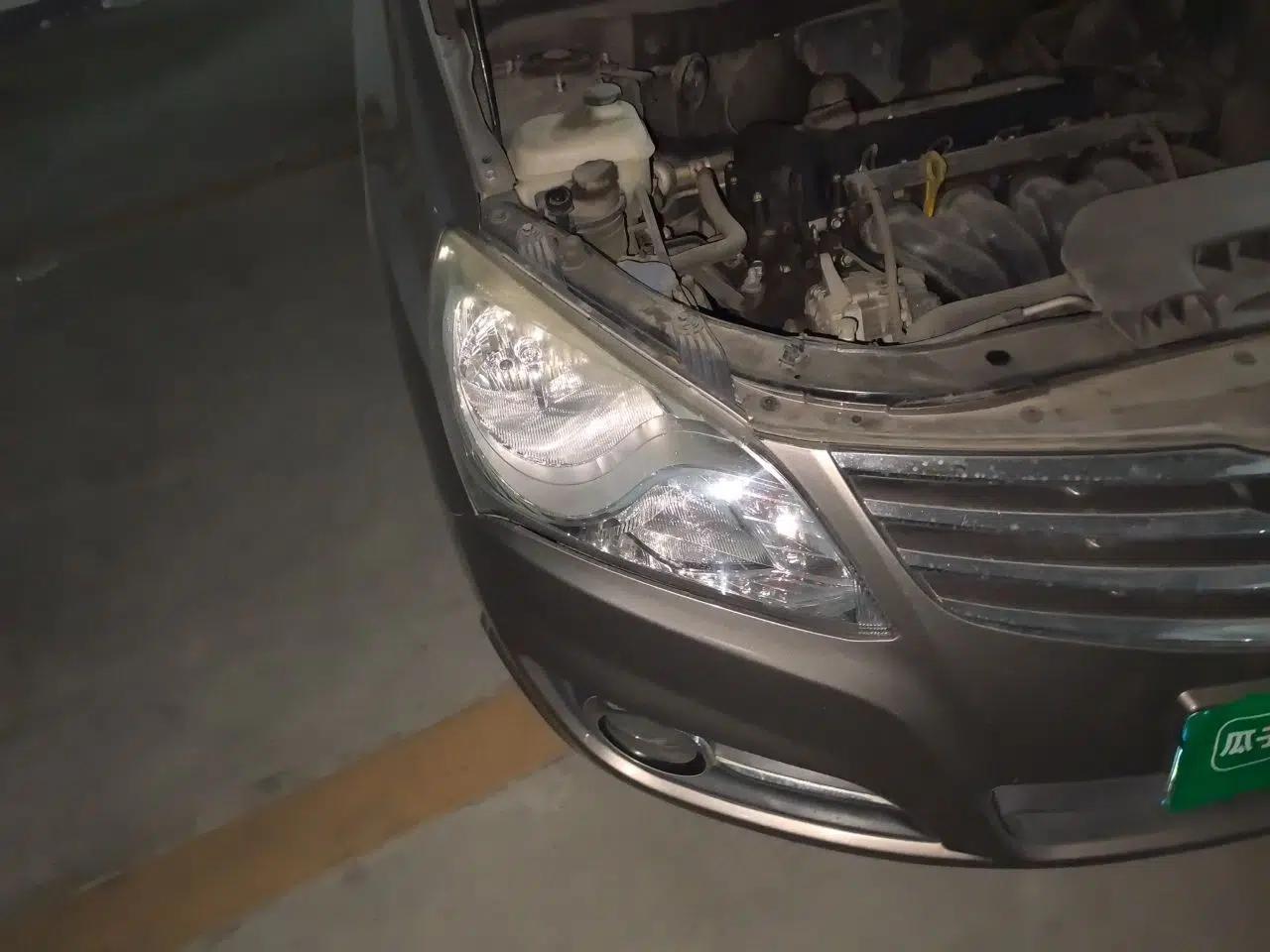 Hyundai Celesta 2011 1.6L Manual Luxury Model — миниатюра 7