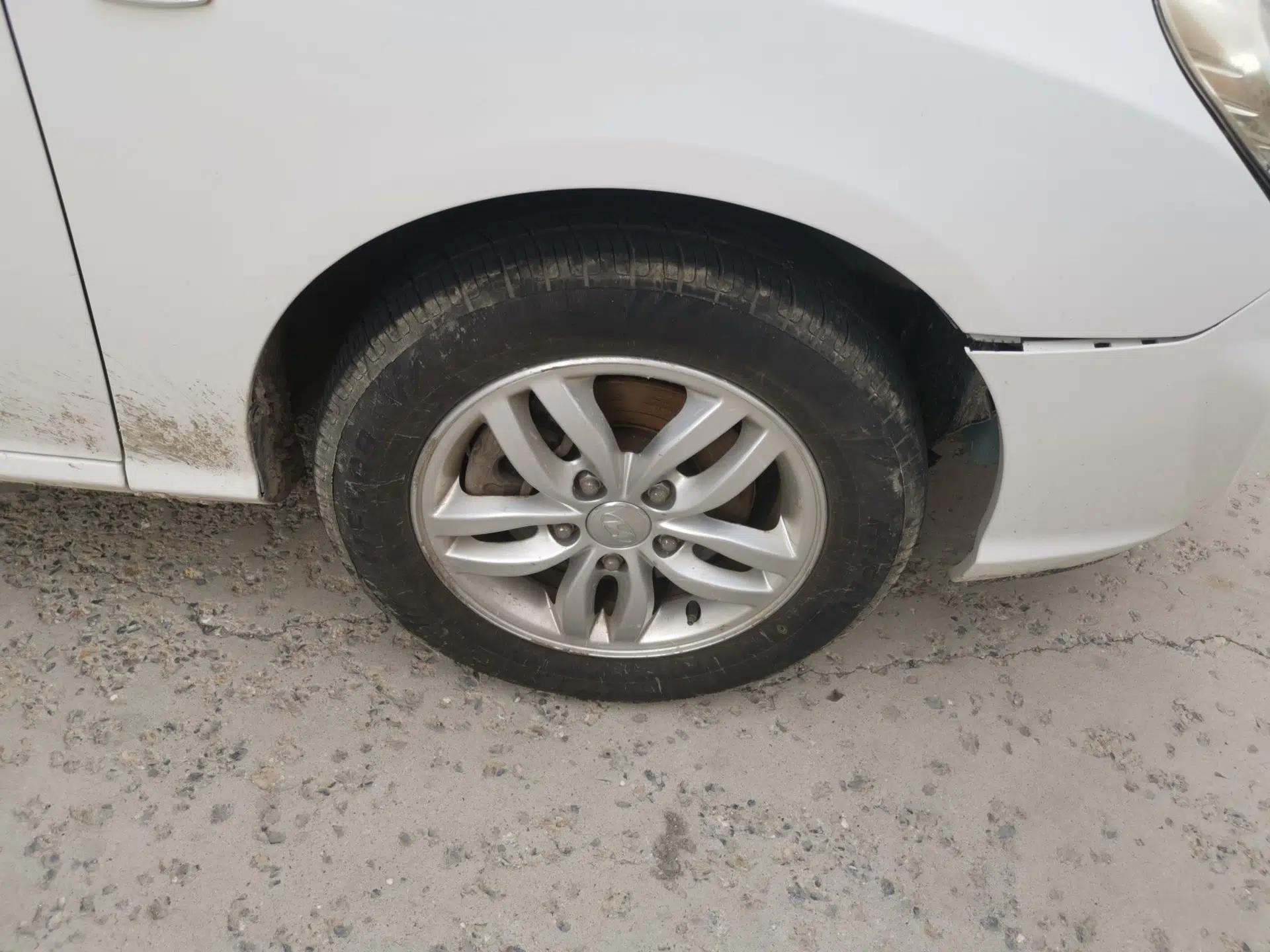 Hyundai Celesta 2016 1.6L Manual Joy Edition — миниатюра 8