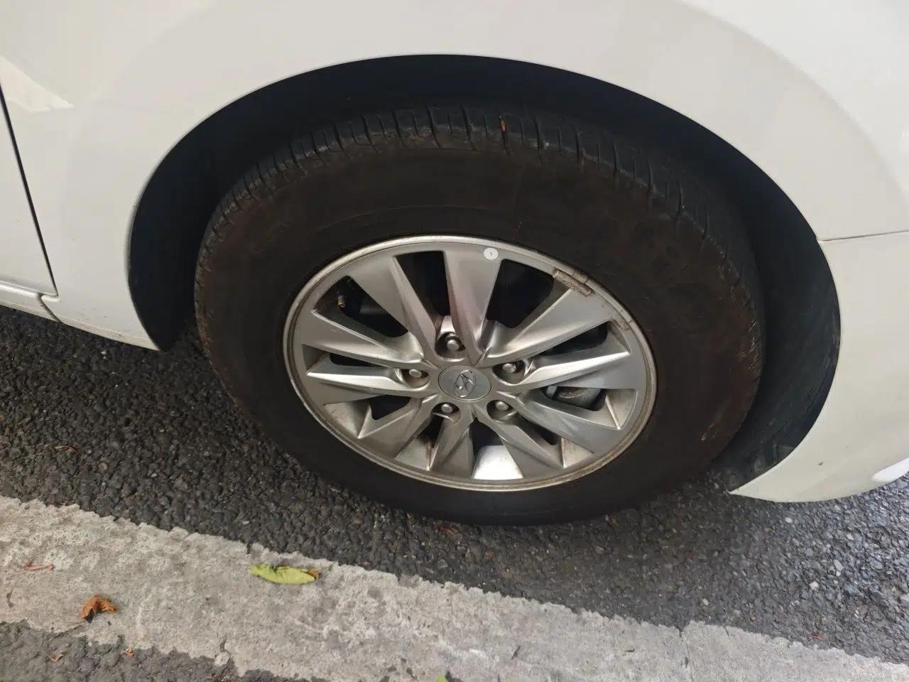 Hyundai Celesta 2020 1.6L Automatic GL Enjoyable Edition — миниатюра 8