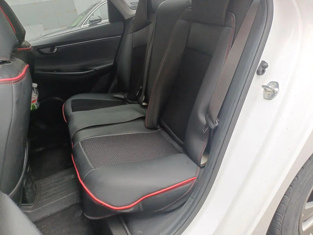 Hyundai Celesta 2018 1.6L Automatic GL Enjoyment Version China V Standard — миниатюра 17