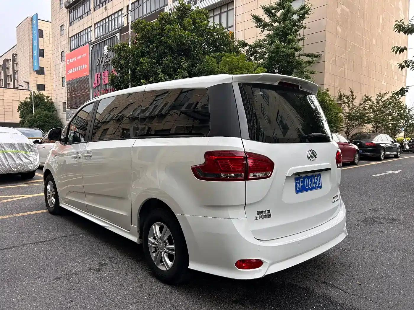 Maxus G10 2021 2.0T Automatic Elite Edition Gasoline 7-Seater — миниатюра 6