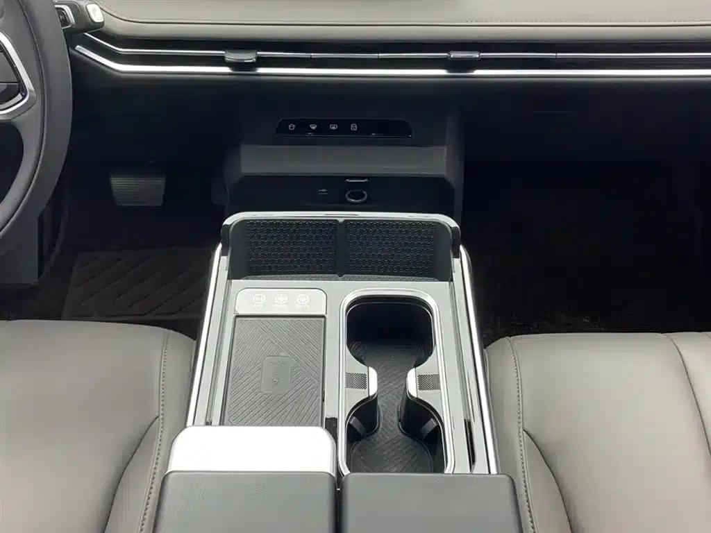 Everyone 7 2024 Facelift Super Hybrid Long Range Enjoy Edition — миниатюра 22