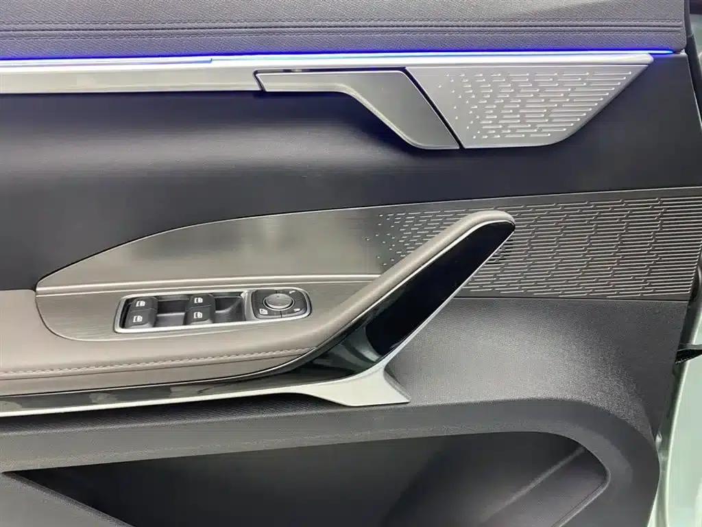 Everyone 7 2024 Facelift Super Hybrid Long Range Enjoy Edition — миниатюра 27