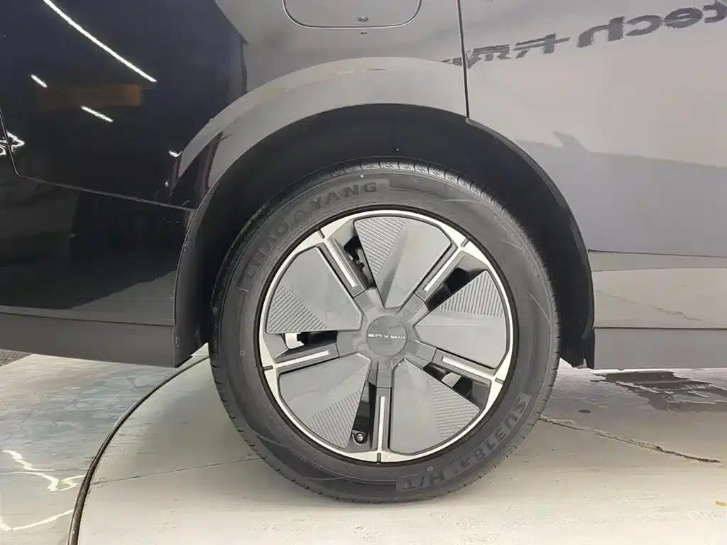 Everyone 7 2024 Facelift Super Hybrid Long Range Enjoy Edition — миниатюра 11