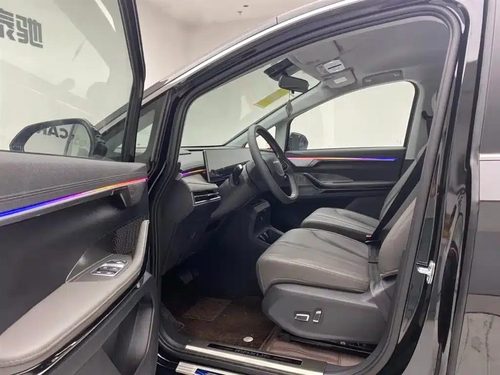 Everyone 7 2024 Facelift Super Hybrid Long Range Enjoy Edition — миниатюра 17