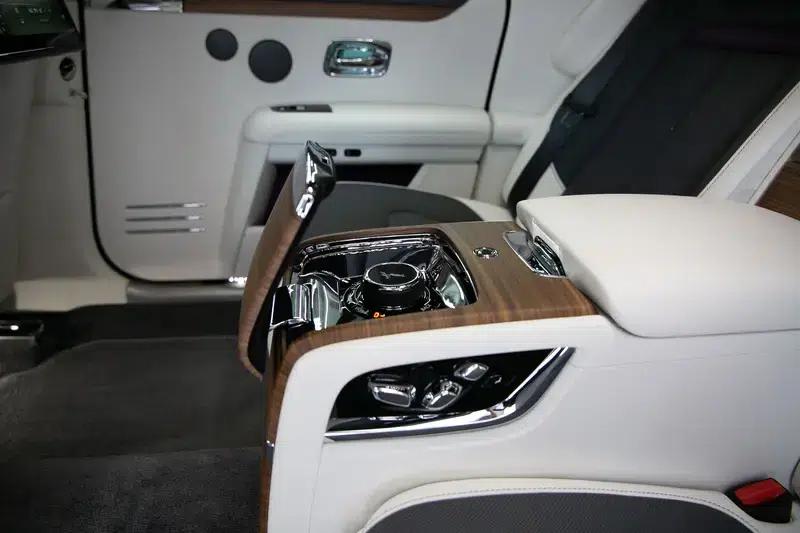 2021 Ghost 6.7T Long Wheelbase — миниатюра 18