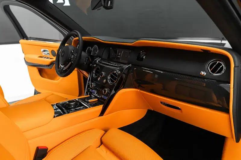 2020 Cullinan Black Badge — миниатюра 13