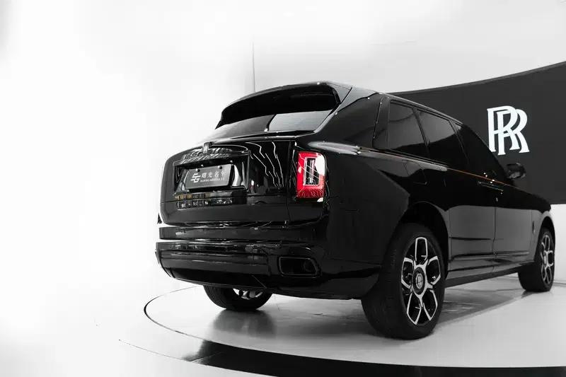 2020 Cullinan Black Badge — миниатюра 7