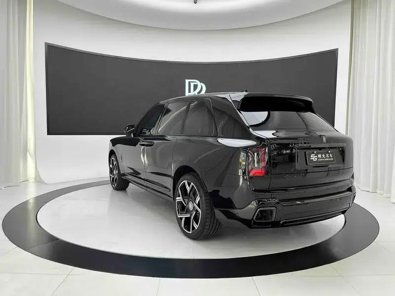 2026 Cullinan Black Badge — миниатюра 5