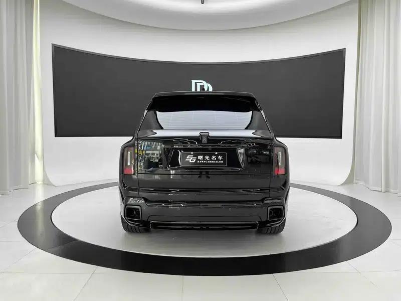 2026 Cullinan Black Badge — миниатюра 6