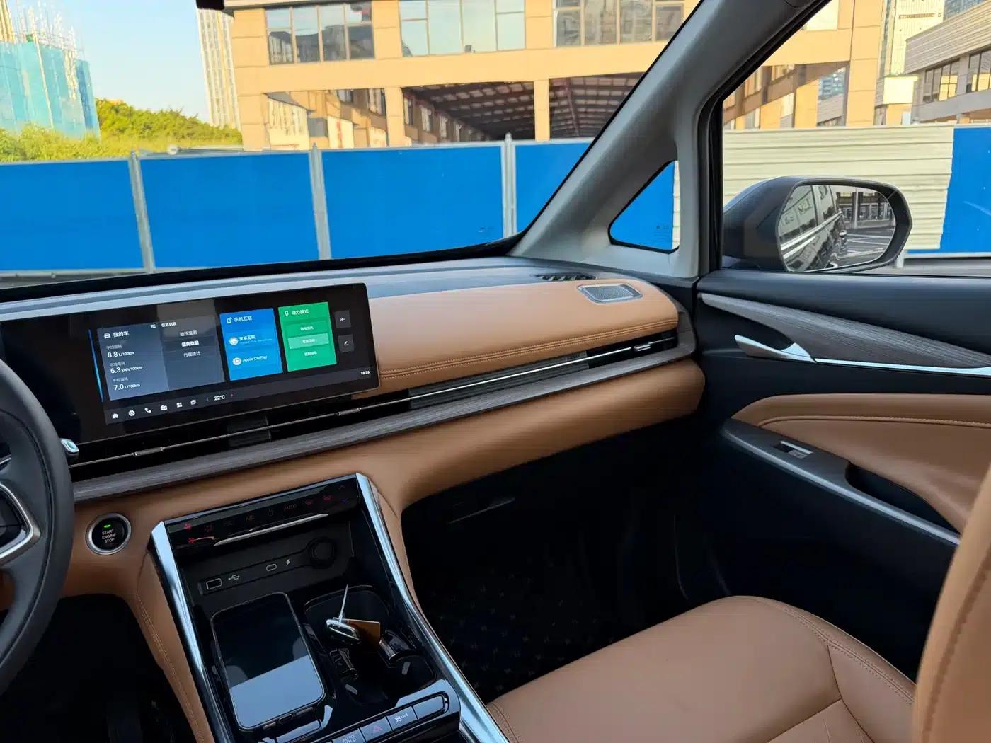 Maxus G50 Plug-in Hybrid 2025 Navigator Edition — миниатюра 8