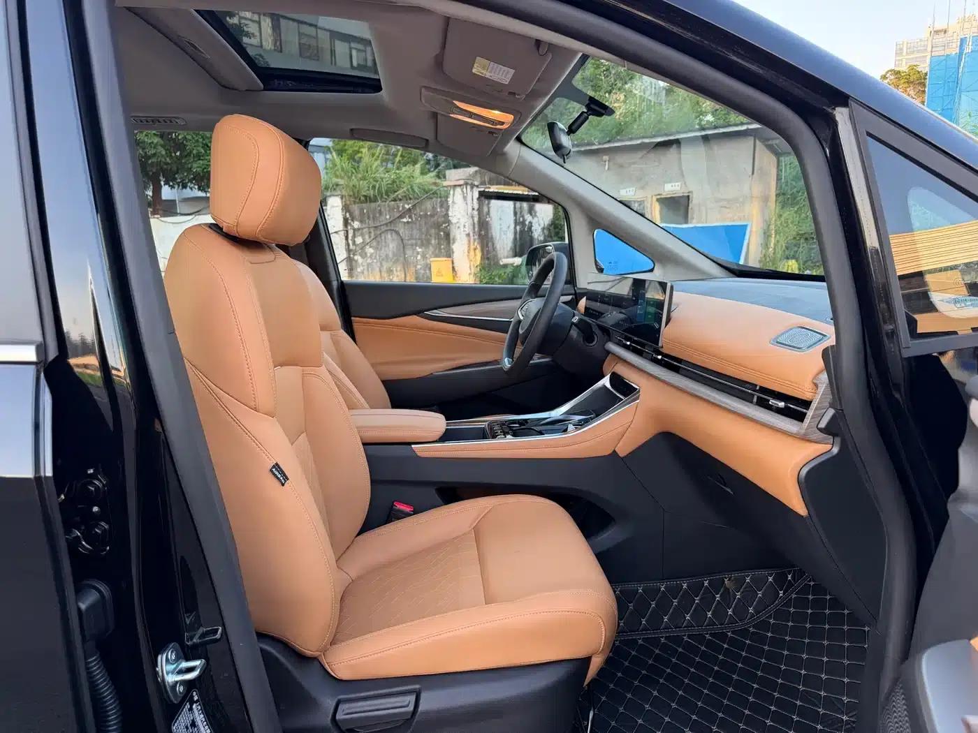 Maxus G50 Plug-in Hybrid 2025 Navigator Edition — миниатюра 10