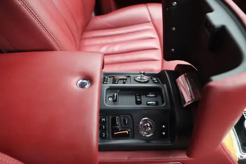 2006 Phantom 6.7L Extended Wheelbase (EWB) — миниатюра 25