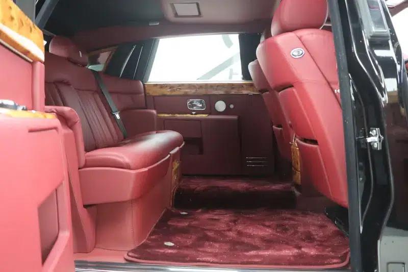 2006 Phantom 6.7L Extended Wheelbase (EWB) — миниатюра 27