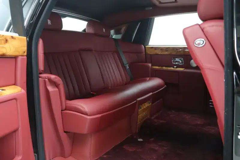 2006 Phantom 6.7L Extended Wheelbase (EWB) — миниатюра 31